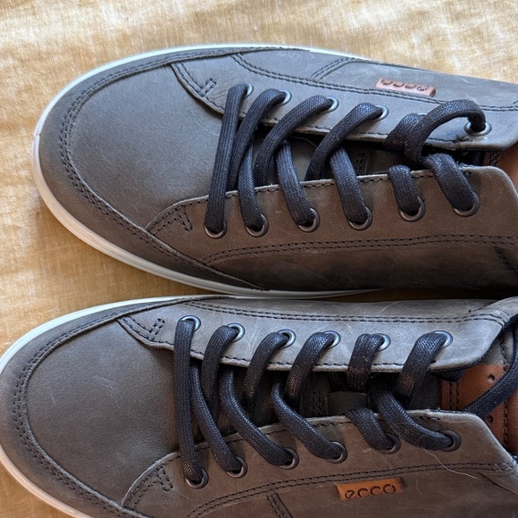 ECCO Men's Soft 7 Leather Sneaker - Picture 17 of 17